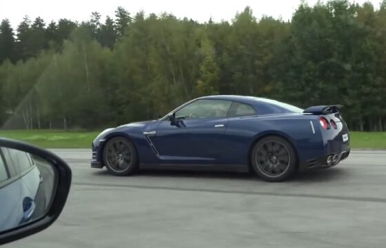 Gyári Nissan GT-R a tuningolt BMW M5 ellen – videó :: AUTOBLOG