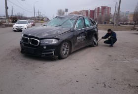 baleset, bmw x5, oroszország, tesztvezetés