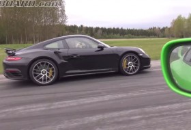 911 turbo s, gyorsulási verseny, supra, toyota, új porsche, videó