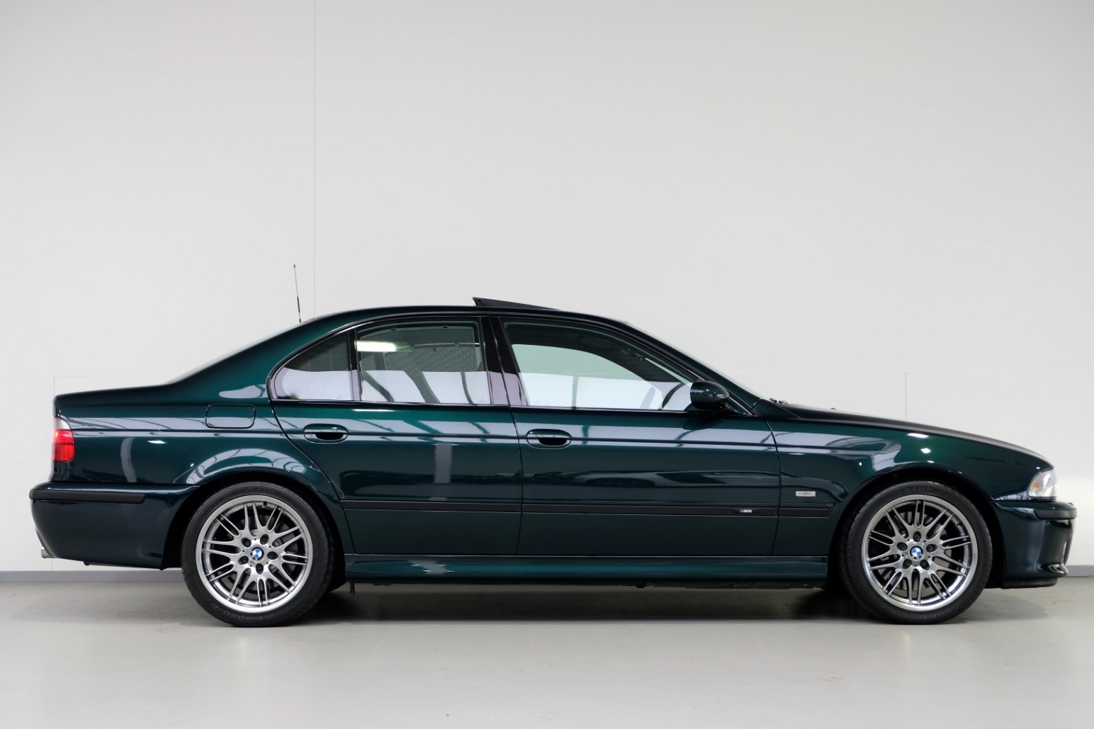 Bmw m5 e39 характеристики